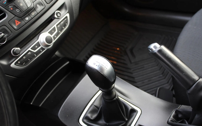 Renault Laguna cena 15999 przebieg: 234000, rok produkcji 2009 z Małomice małe 172
